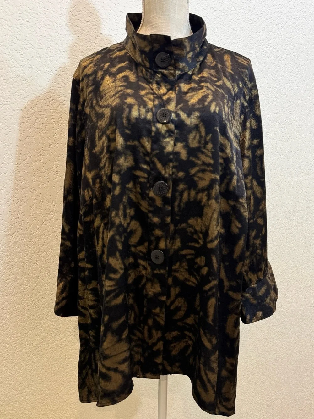 Ali Miles Women’s Plus Size, Casual & Dressy Blouse, Gold & Black. Size 2X